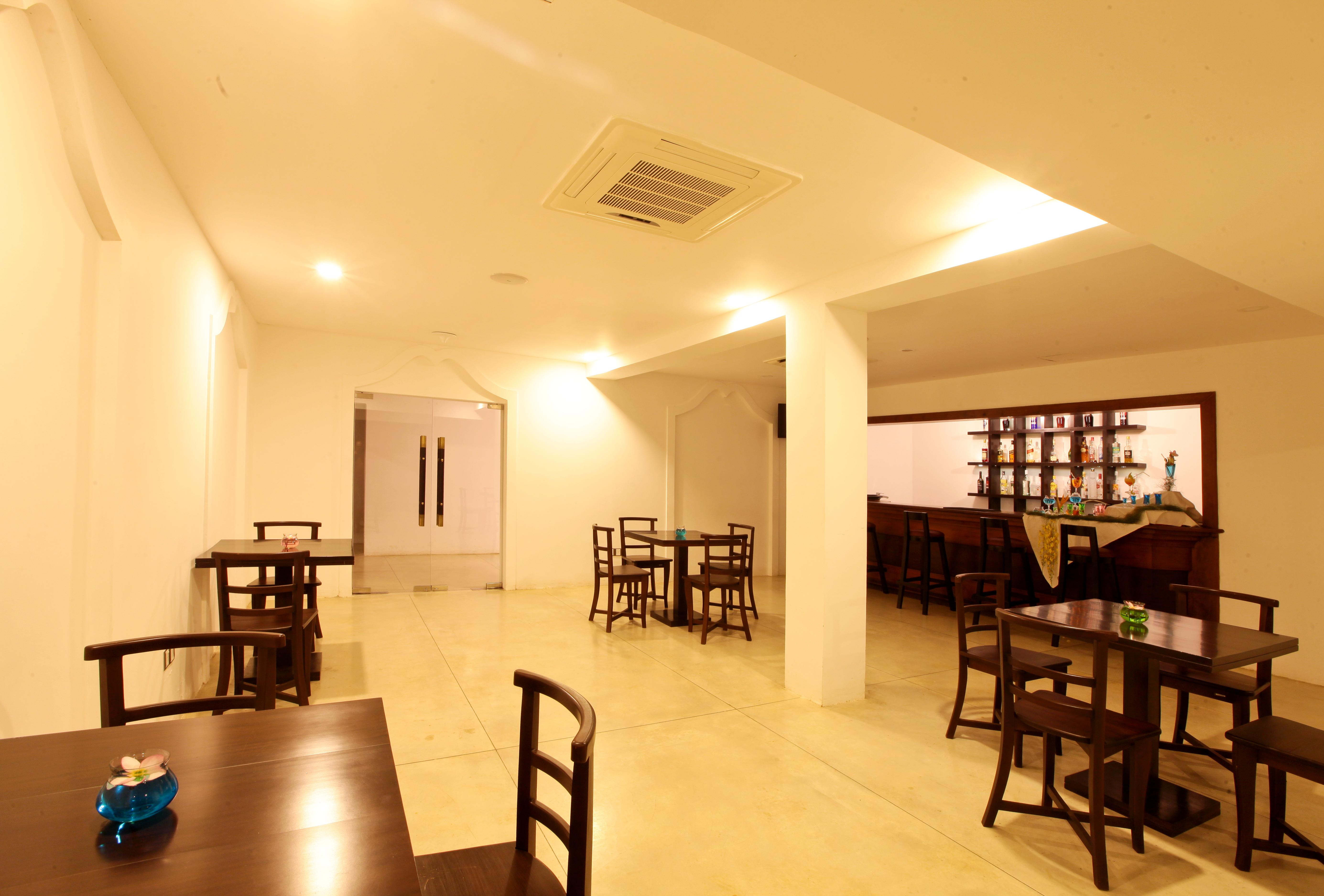 Rajarata Hotel Anuradhapura Exterior photo