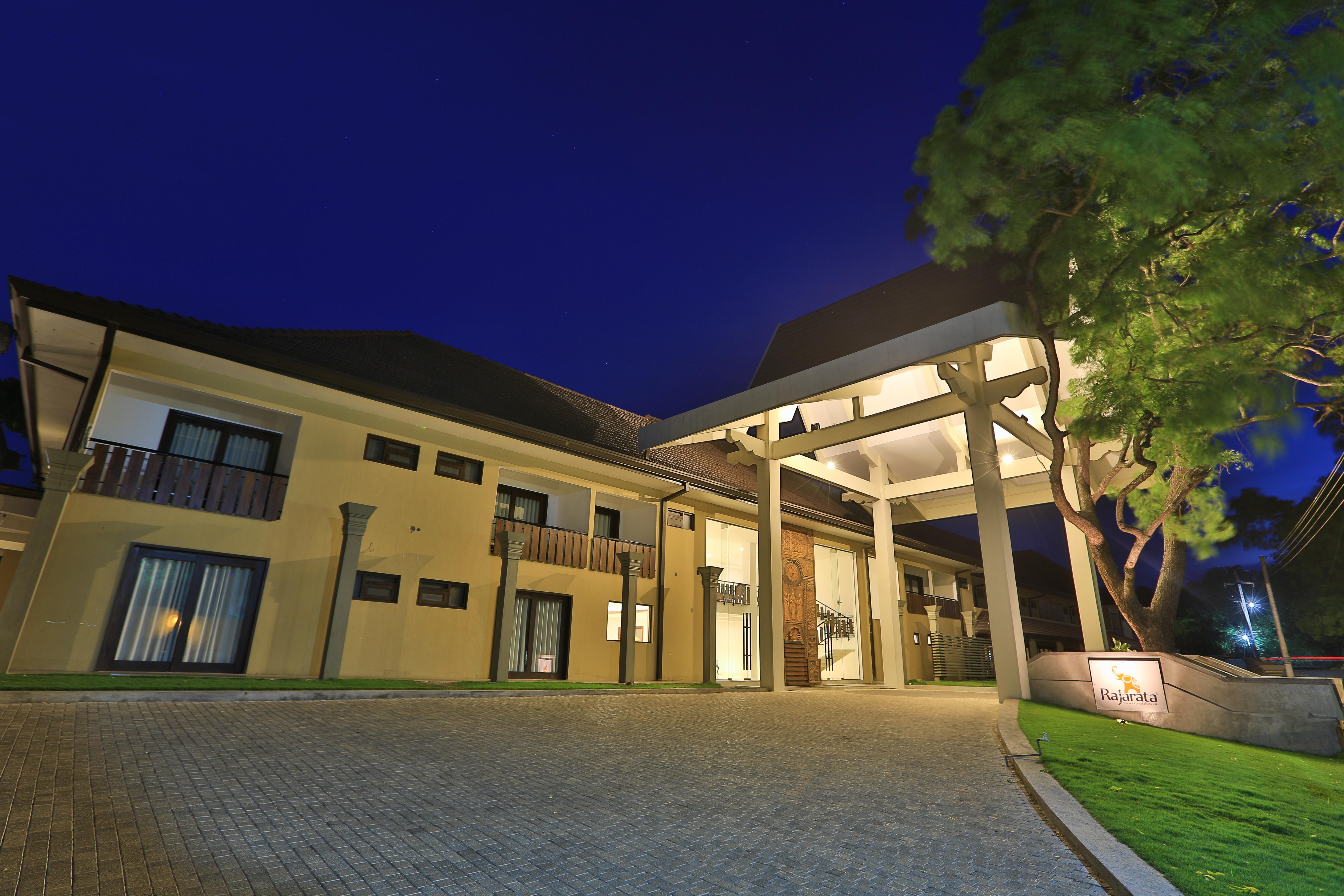 Rajarata Hotel Anuradhapura Exterior photo