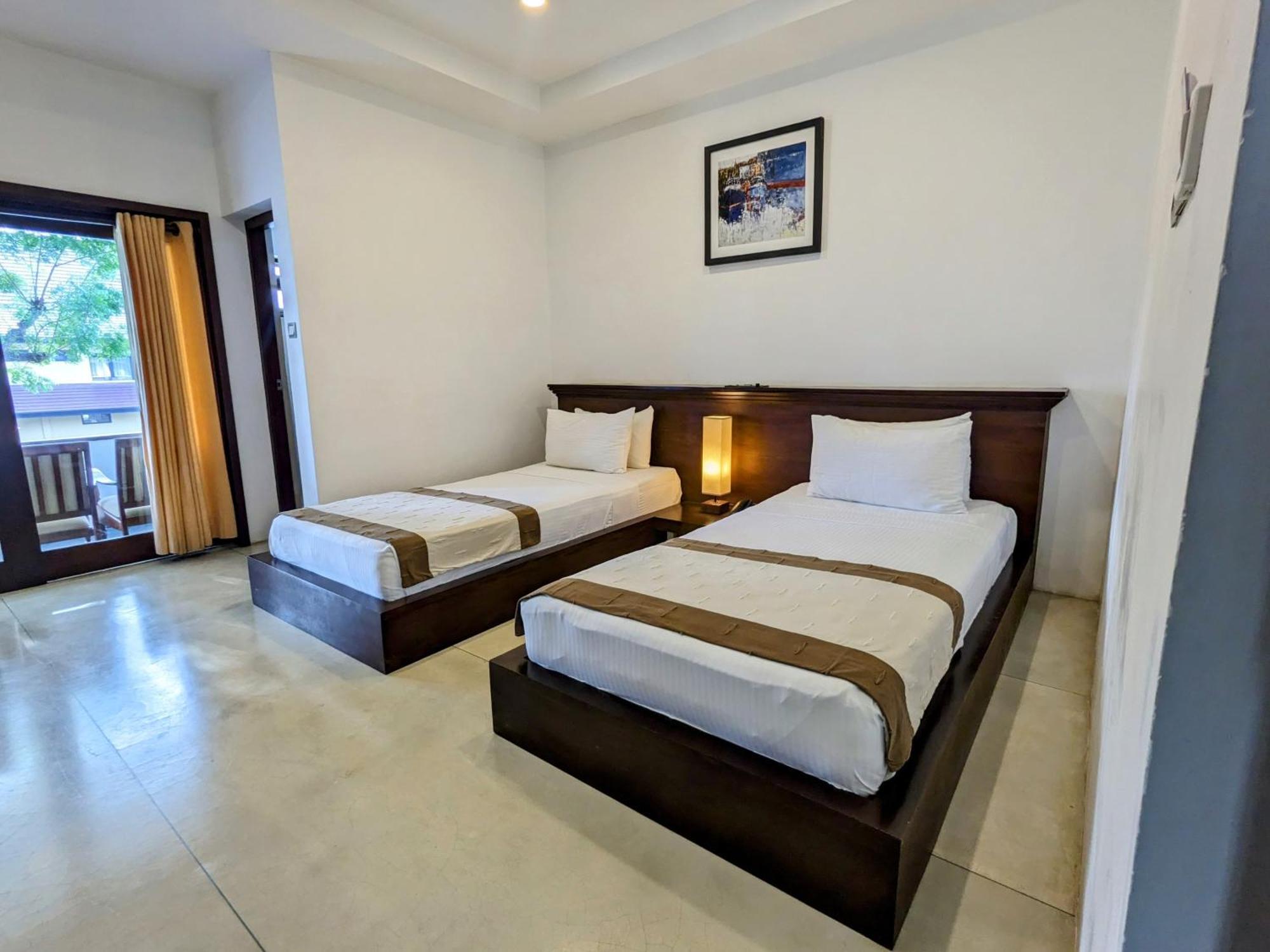 Rajarata Hotel Anuradhapura Exterior photo